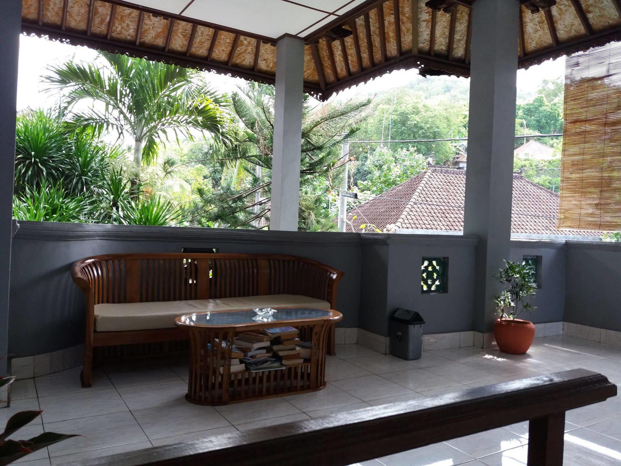 Celagi Inn Padangbai  Exterior photo